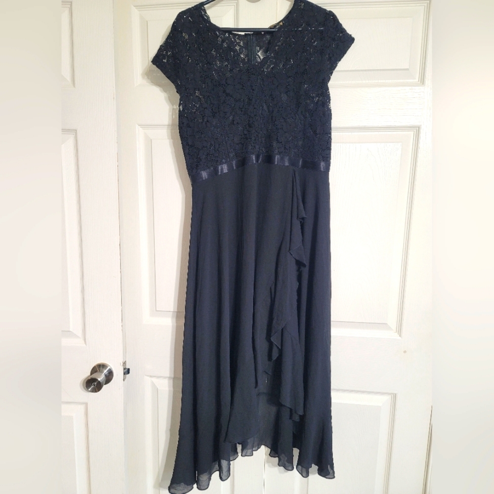 Miusol Black Lacy Flutter Sleeve